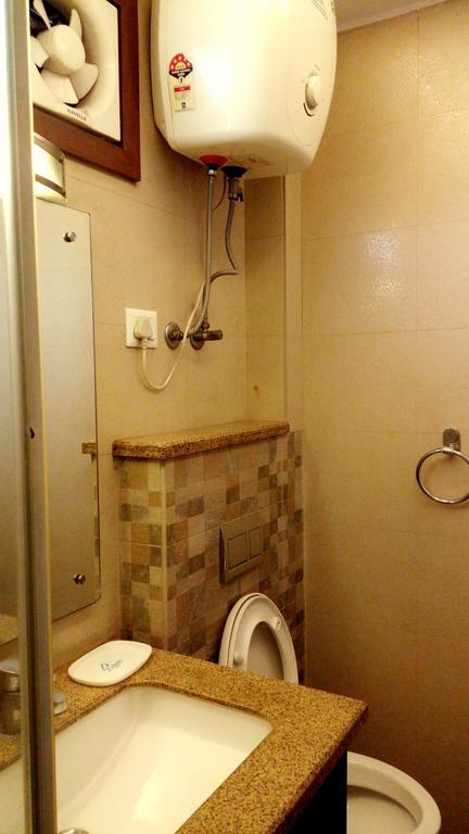 Woodpecker Service Apartments - Green Park New Delhi Exterior photo