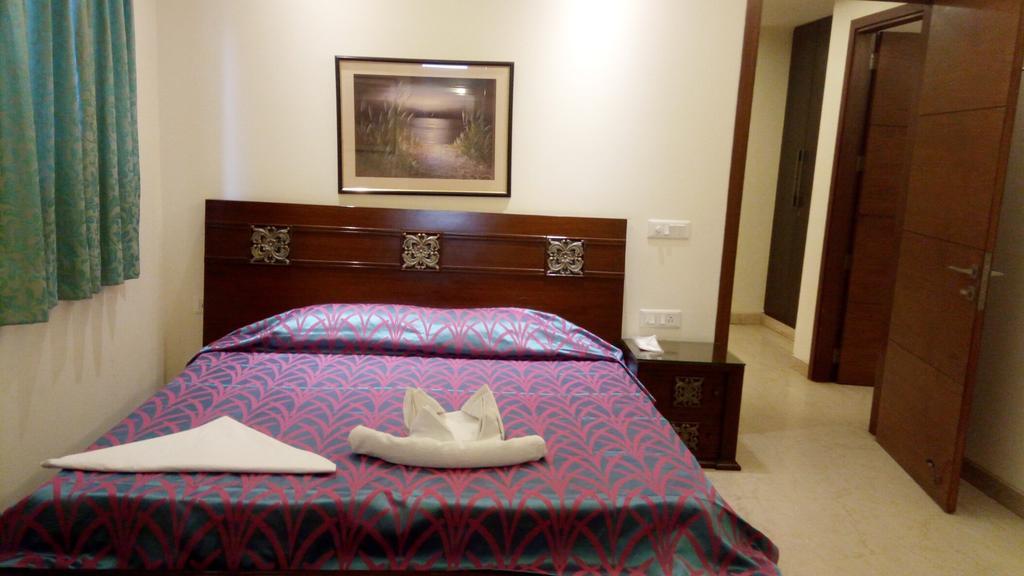 Woodpecker Service Apartments - Green Park New Delhi Exterior photo